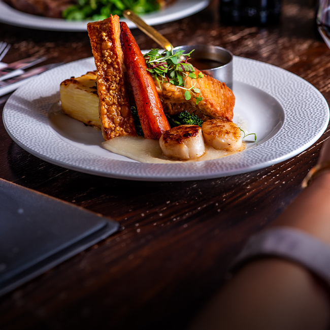 Explore our great offers on Pub food at The Wotton Hatch